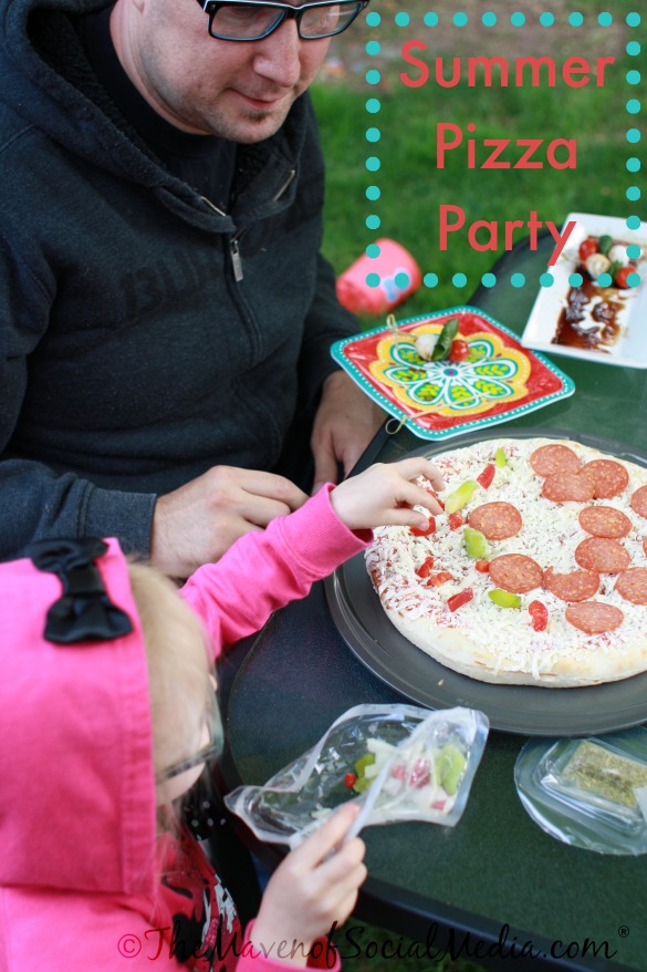 Summer Pizza Party plus a recipe for Caprese Salad! #SummerGoodies #shop.jpg